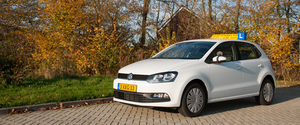 VW Polo (Auto- en motorrijschool Mastenbroek)